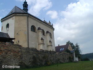 Kostel sv. Jana Nepomuckého (Karlovec)