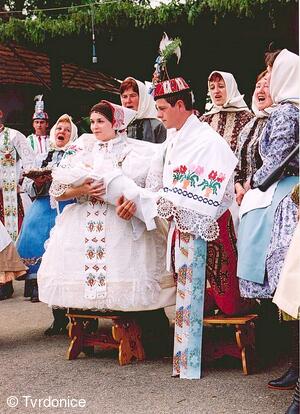 Podluží v písni a tanci