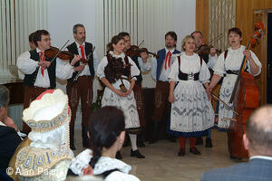 Národní krojový ples