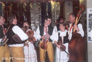 Trnávka, soubor lidových písní a tanců