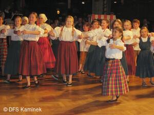 Kamínek, dětský folklorní soubor