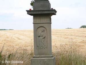 Kříž u cesty do Nejdku