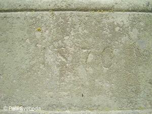 Kříž u cesty do Nejdku