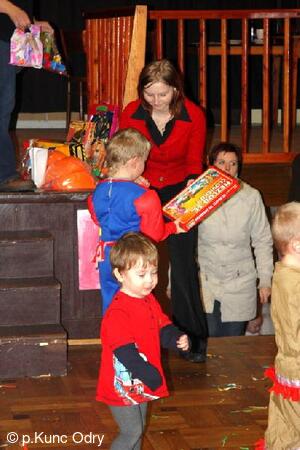 dětský maškarní ples