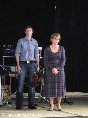 sekání s důchodci