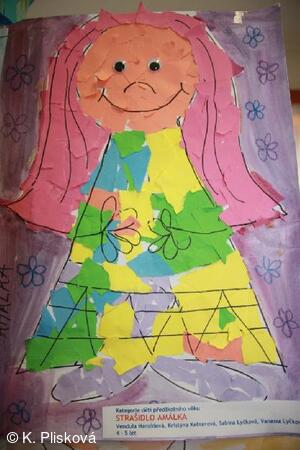 Strašidlo Amálka, děti z MŠ