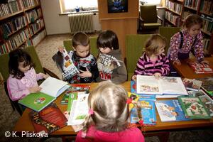 Obecní knihovna v Petřvaldě - knihovna, kde jste doma!