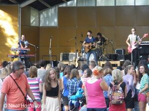 * Z DĚNÍ VE MĚSTĚ