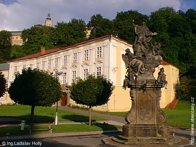 Fulnek, Socha sv. Jana Nepomuckého